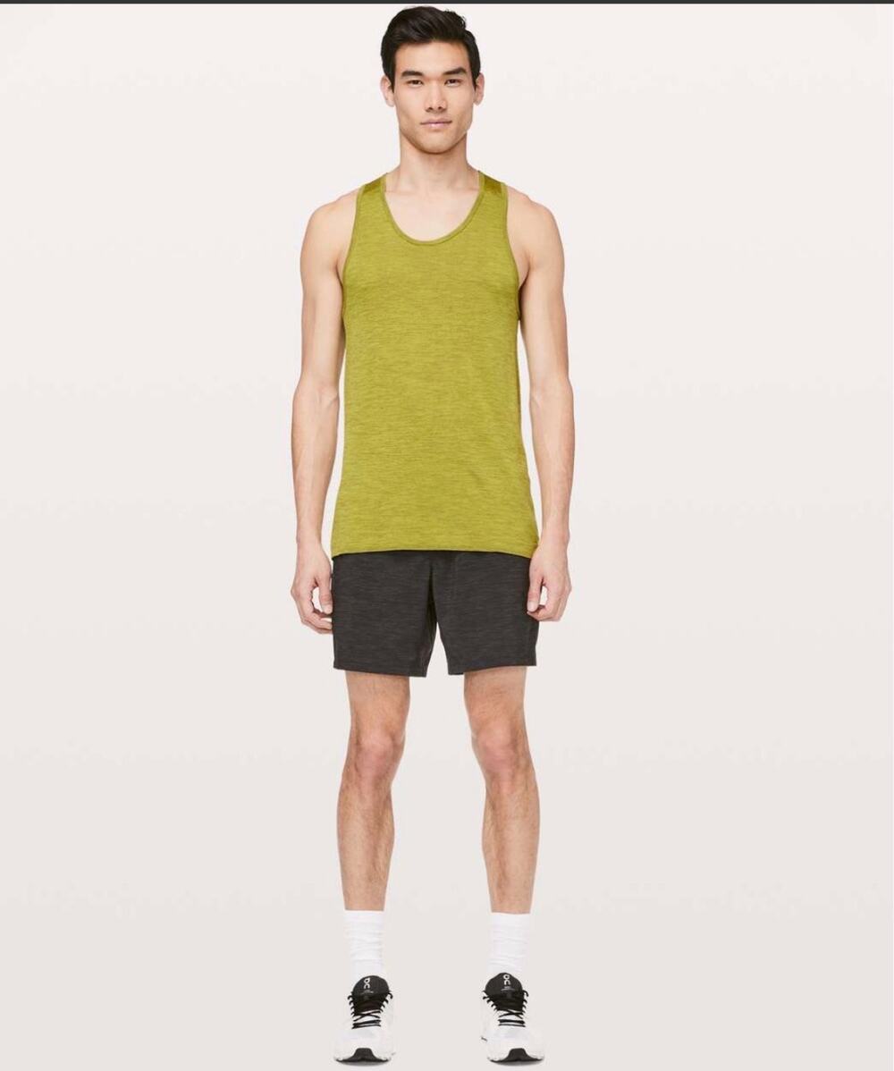 Lululemon Metal Vent Tech Surge Tank in Mossy / Golden Lime Size Small